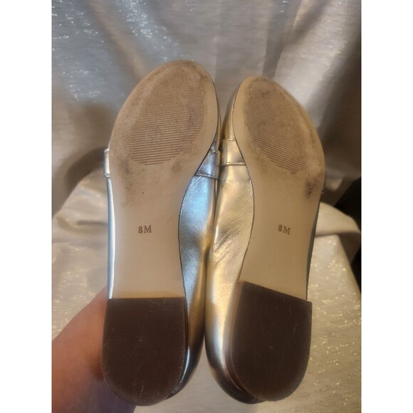 Talbots Women’s Napa Leather Ryan Buckle Flat Gold Metallic Loafers Size 8M - Picture 5 of 6